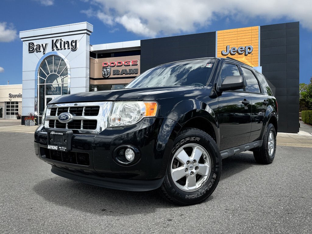 2012 Ford Escape XLT | AS-IS | SUNROOF | HEATED SEATS |