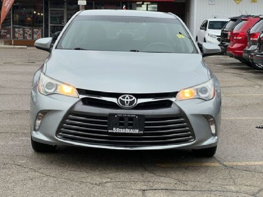 2015 Toyota Camry EXCELLENT CONDITION MUST SEE WE FINANCE ALL CREDIT
