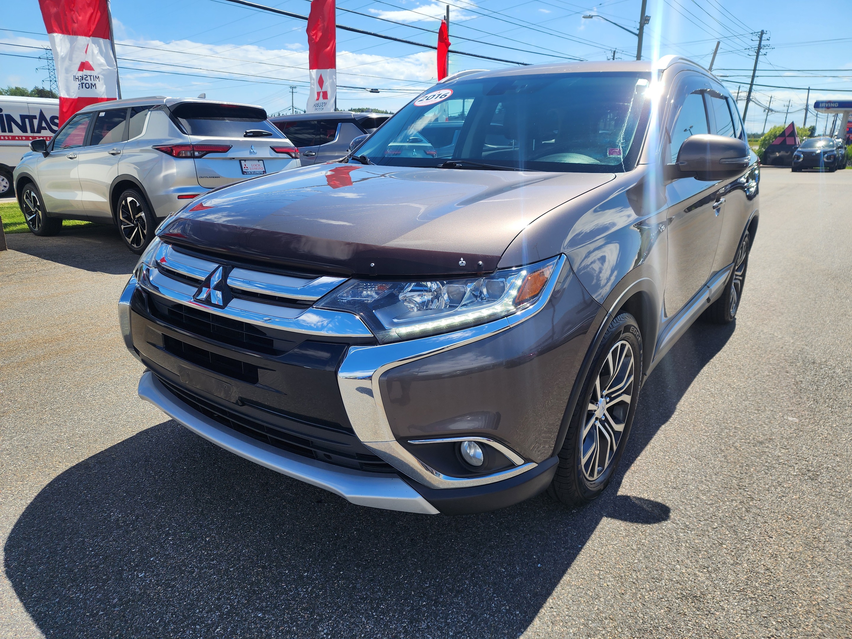 2016 Mitsubishi Outlander GT |  S-AWC | Loaded with Leather
