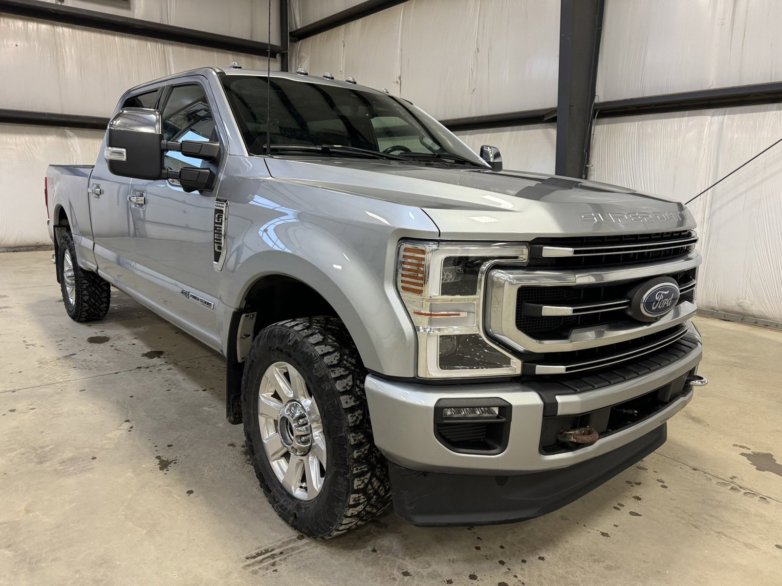 2022 Ford F-350 Platinum | 4x4 |  Heated & Cooled Leather Seats | 