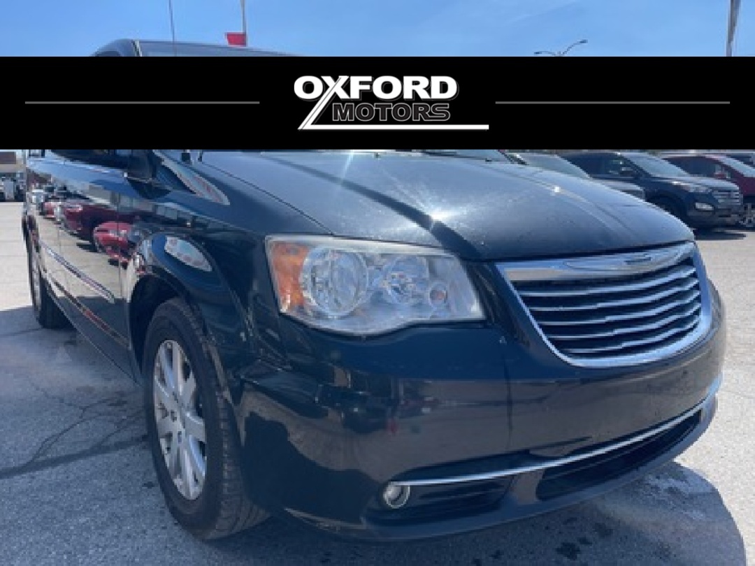 2013 Chrysler Town & Country 4dr Wgn Touring NAV LOADED WE FINANCE ALL CREDIT