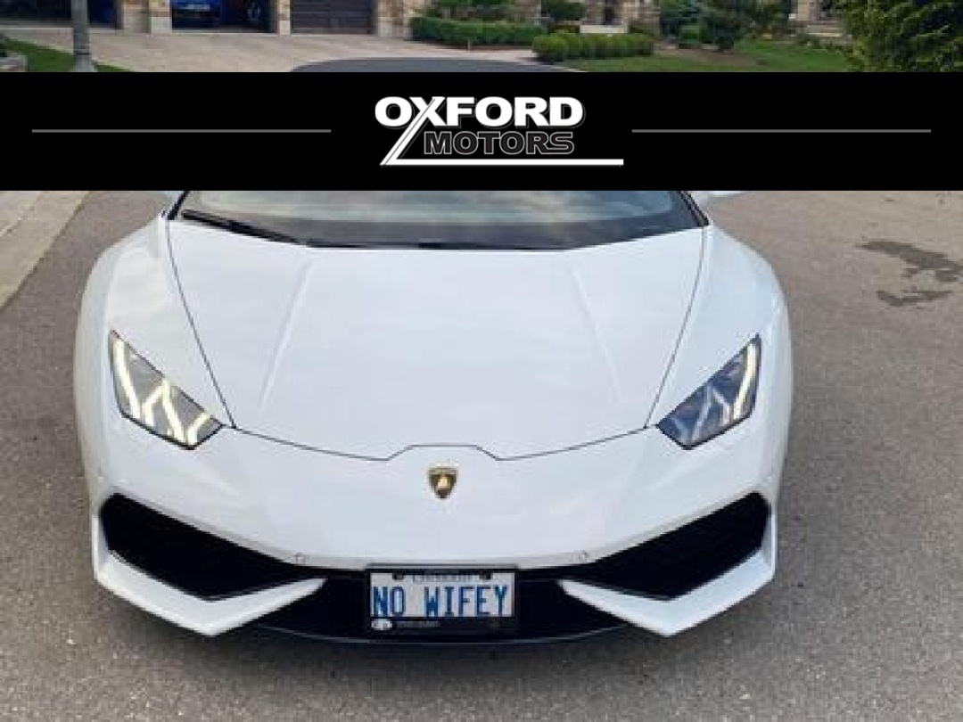 2016 Lamborghini Huracan Spyder FINANCE LEASE CANADA WIDE DELIVERY ONE OWNER