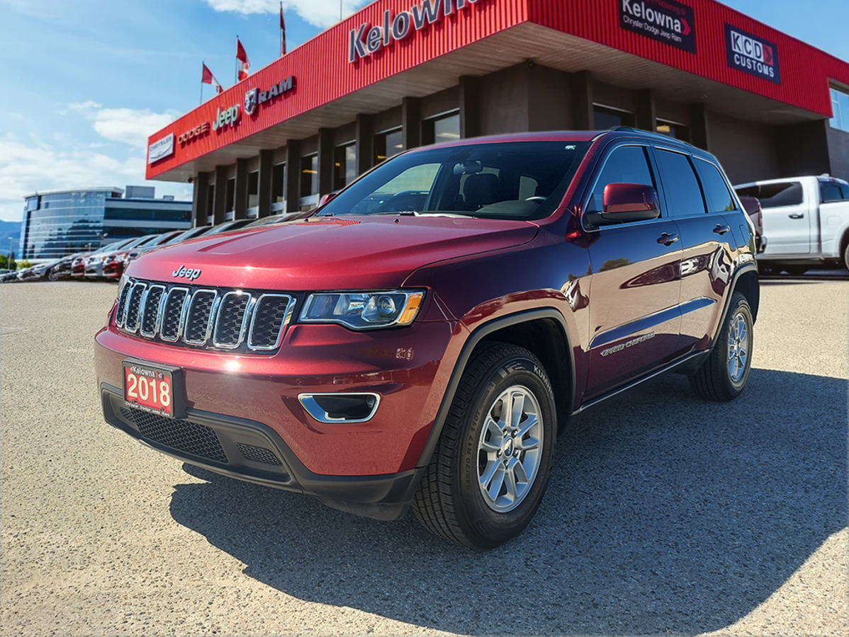 2018 Jeep Grand Cherokee Laredo 4X4!! LIKE NEW!! LOW KMS!! LUXURY AND MORE!
