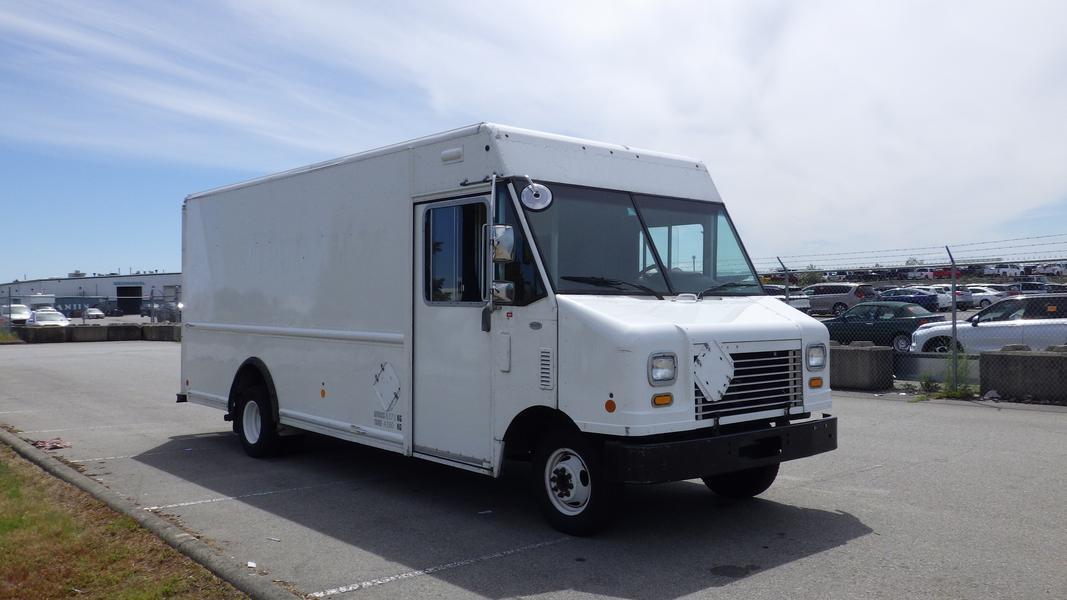 2011 Ford Econoline E-450 Cargo Step Van With Shelving