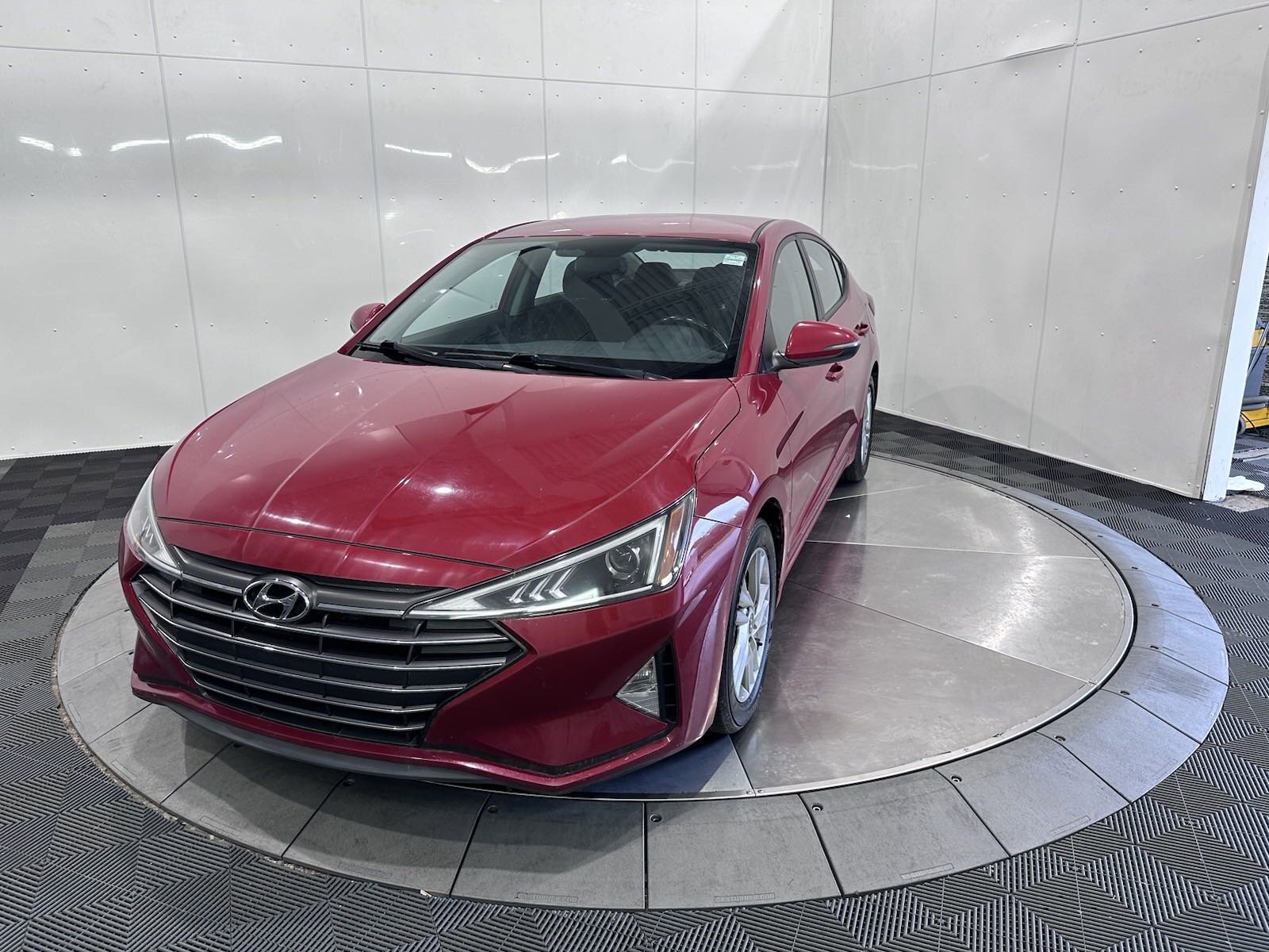 2020 Hyundai Elantra Luxury