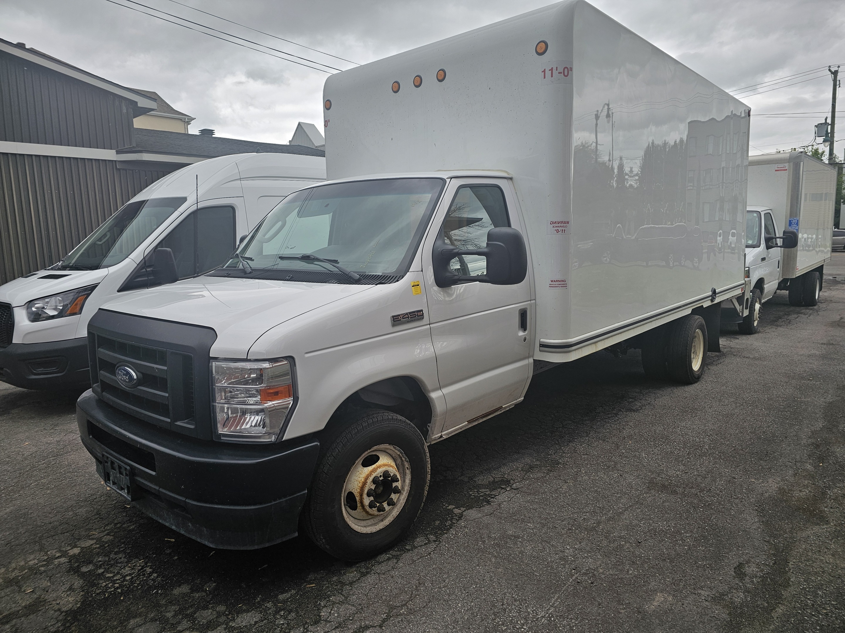 2023 Ford E-450 CUBE 16 PIEDS MONTE CHARGE/TAILGATE