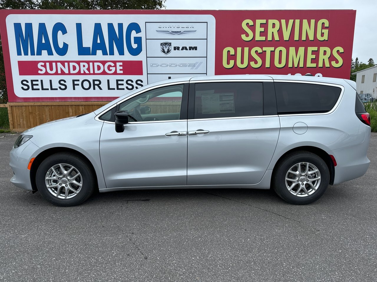 2024 Chrysler Grand Caravan SXT 