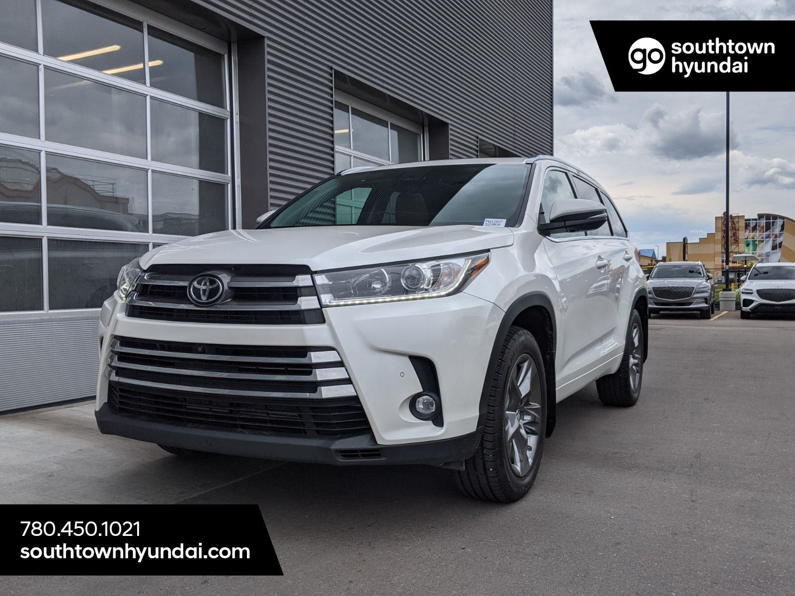2019 Toyota Highlander Limited - No Accidents!