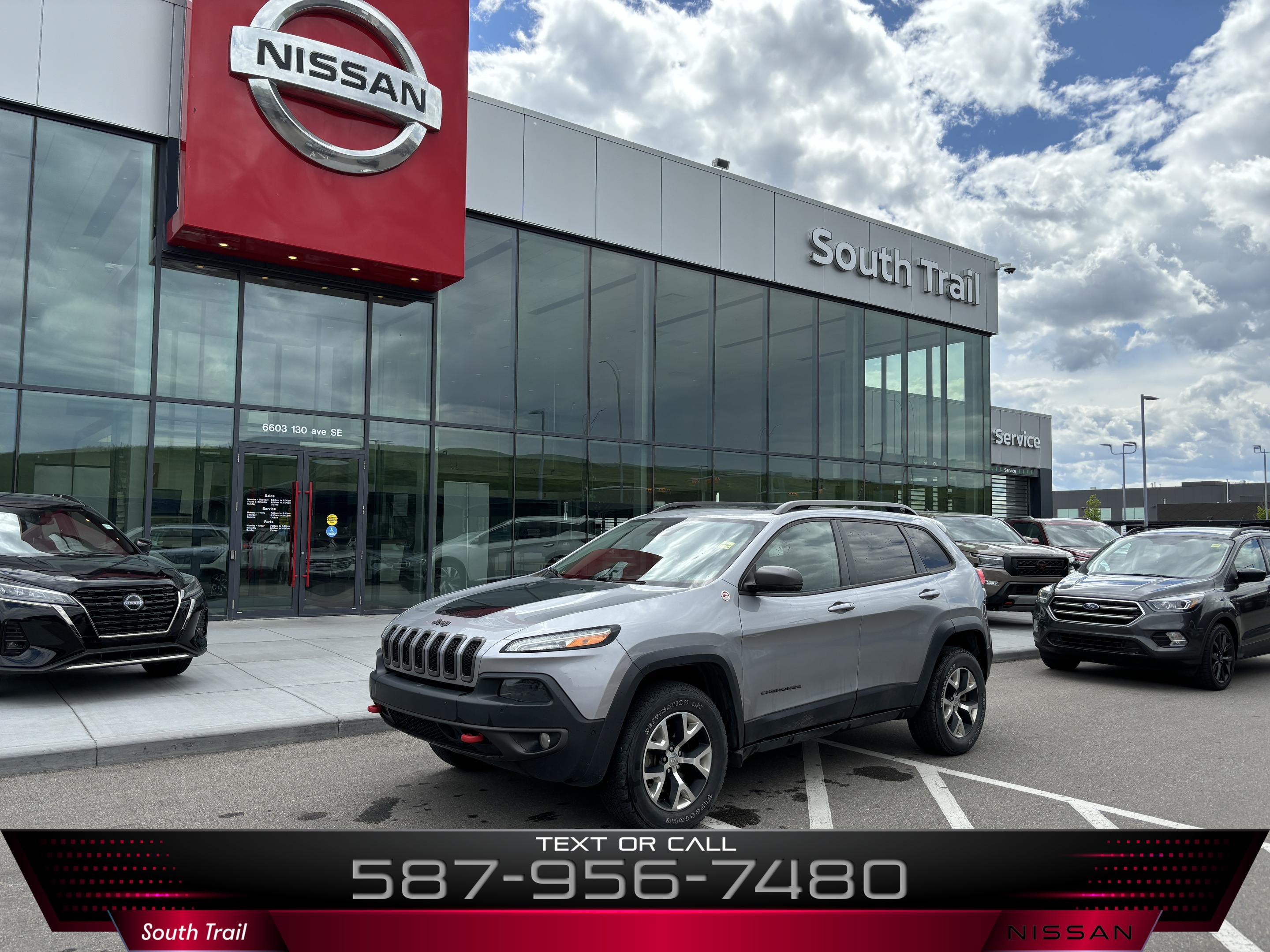 2014 Jeep Cherokee Trailhawk 4WD *Leather* *Panoramic Moonroof*