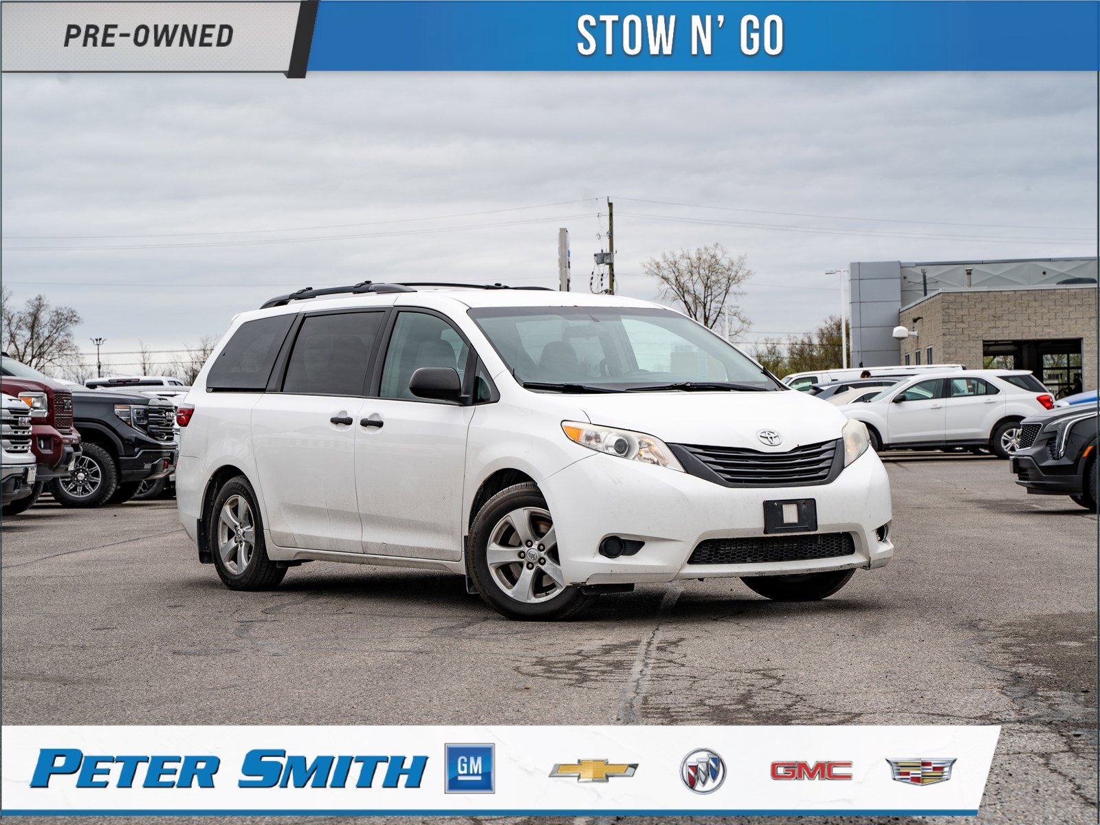 2015 Toyota Sienna L - 3rd Row Seating | 2nd Set of Tires