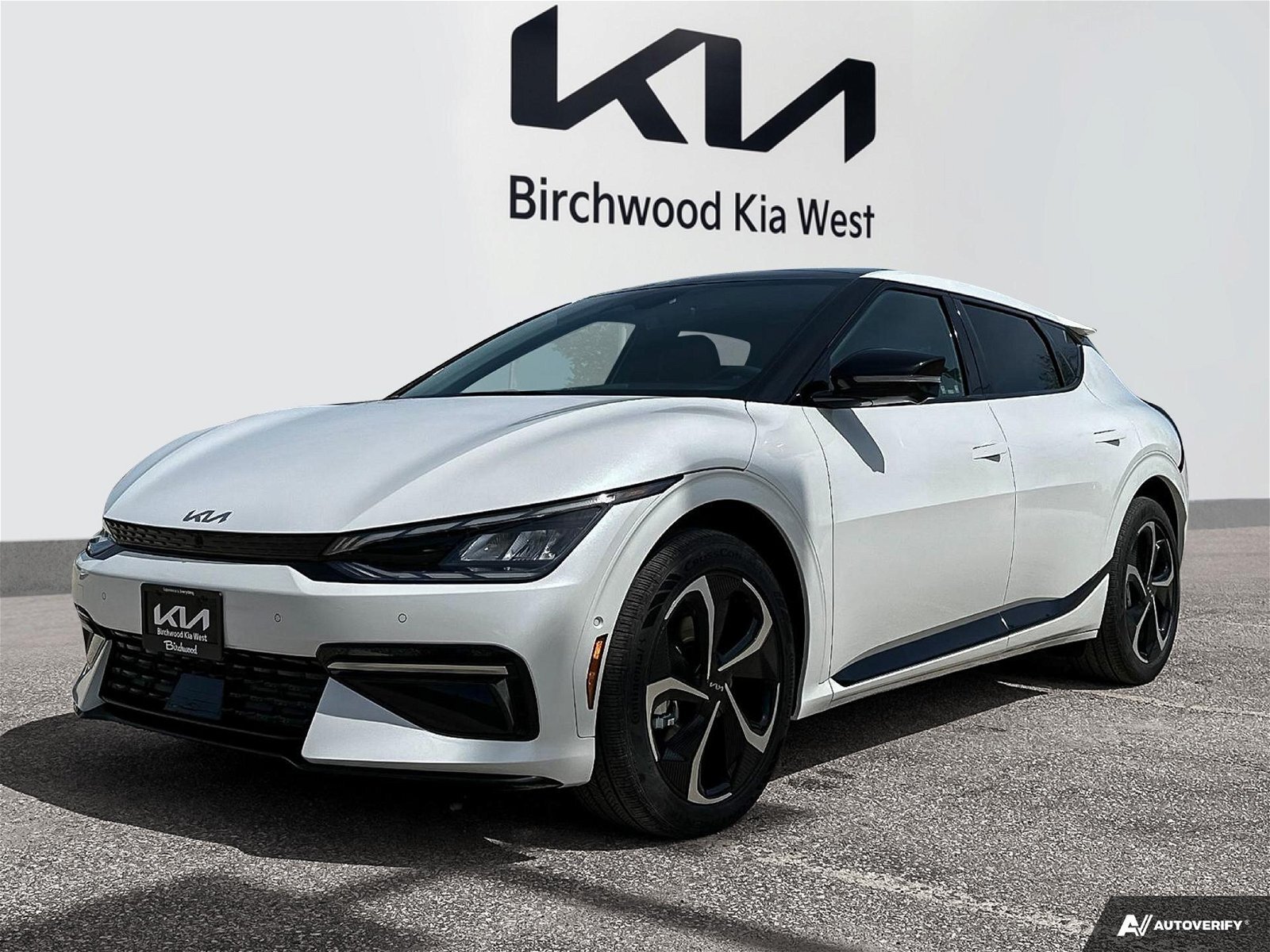 2024 Kia EV6 Land w/GT-Line Pkg 2 IN STOCK - Gov Rebates Applie