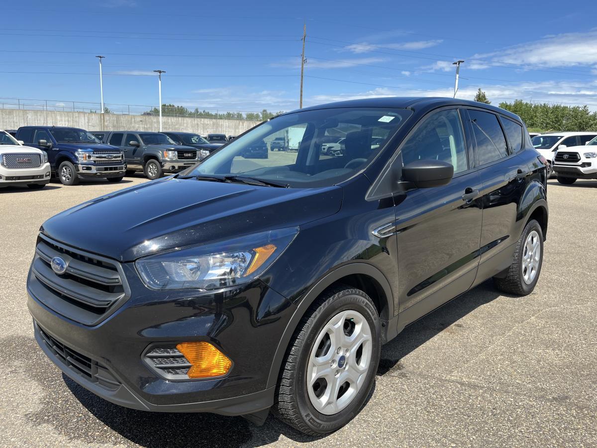 2019 Ford Escape S | NO ACCIDENTS | CARPLAY | 1-OWNER | BACK CAM