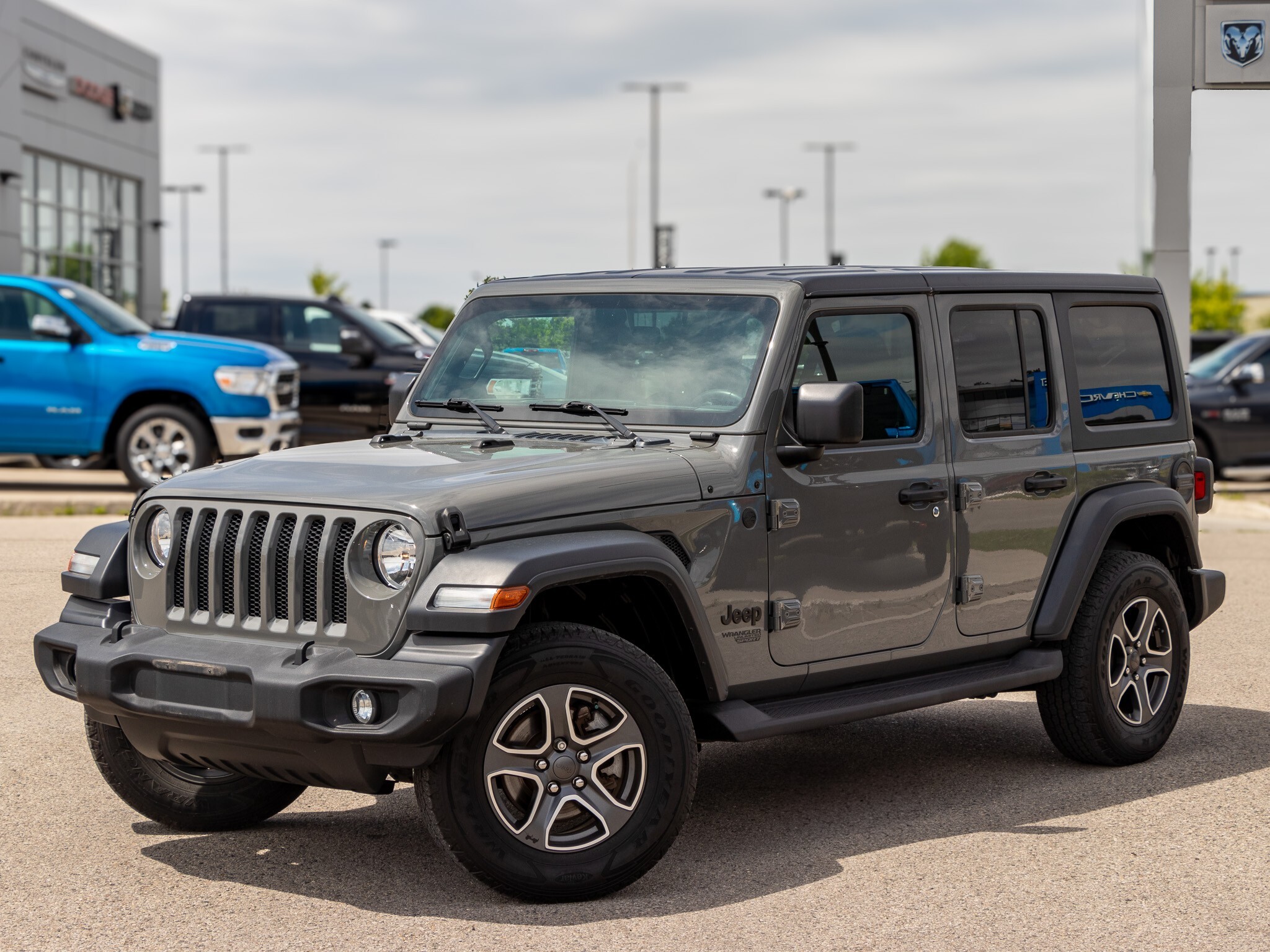 2020 Jeep WRANGLER UNLIMITED Sport Push-start Button | Tinted Glass | Back-up C