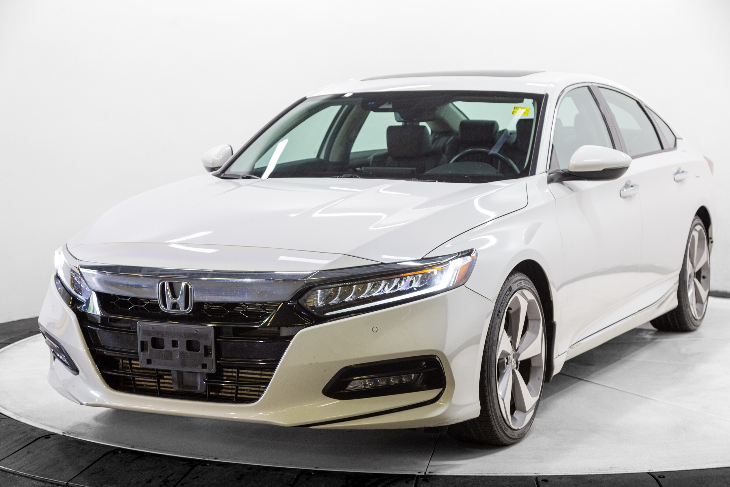 2019 Honda Accord Touring 1.5T TOURING | SAFETY CERTIFIED