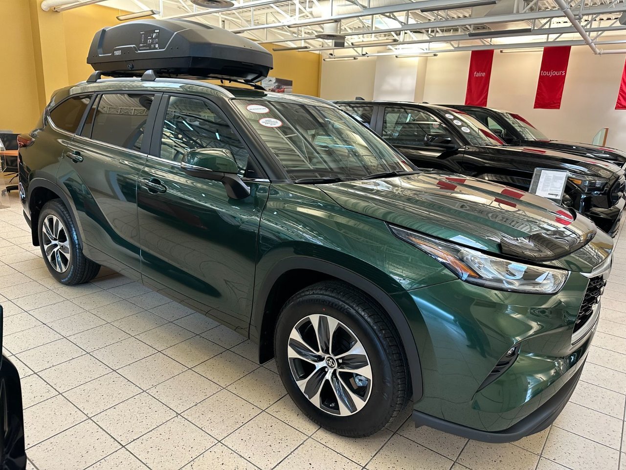 2024 Toyota Highlander XLE AWD LOUEZ A PARTIR DE 174.32$ SEMAINE POUR 60 