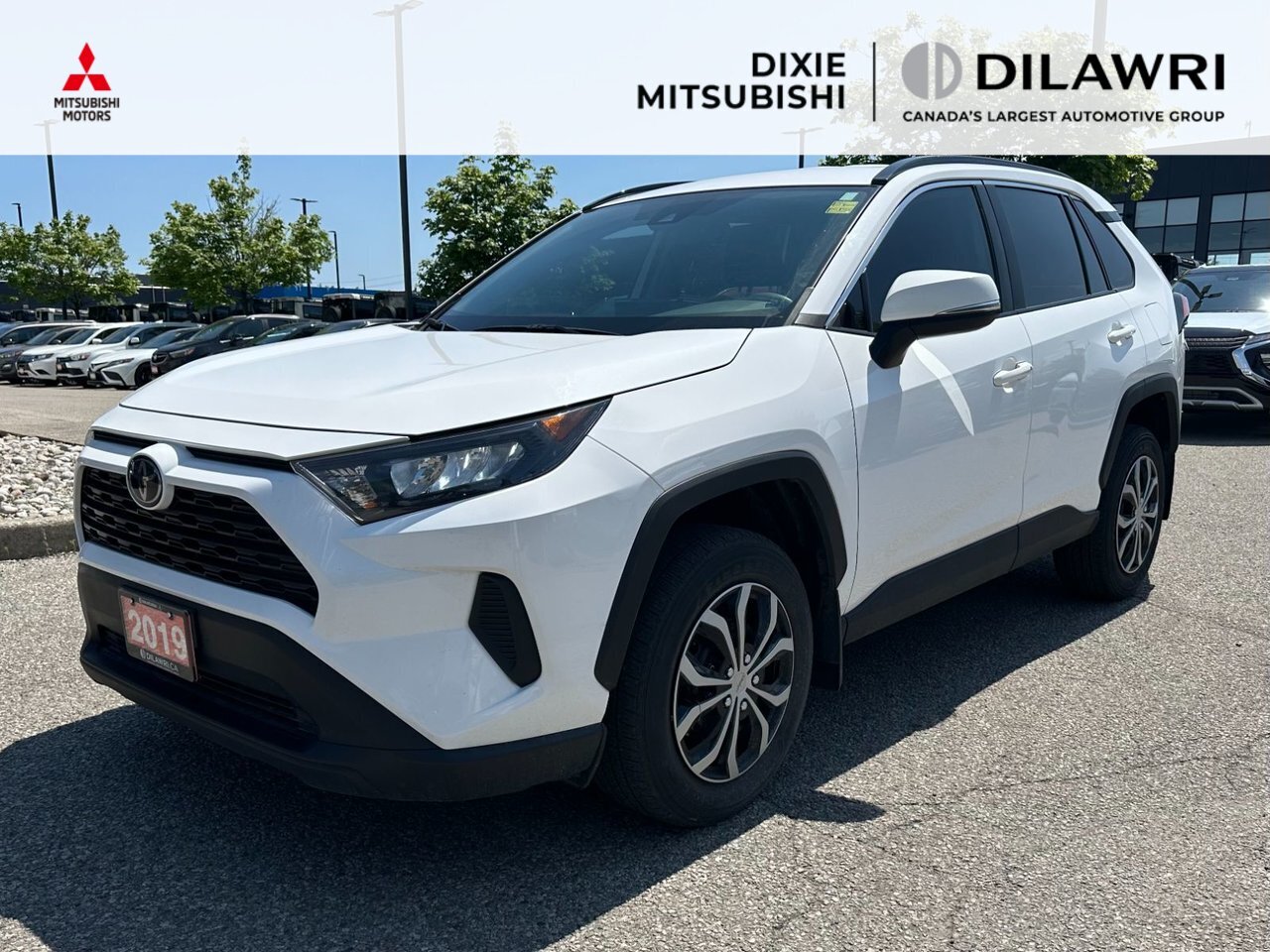 2019 Toyota RAV4 LE CLEAN CARFAX | DILAWRI CERTIFIED | FWD / 
