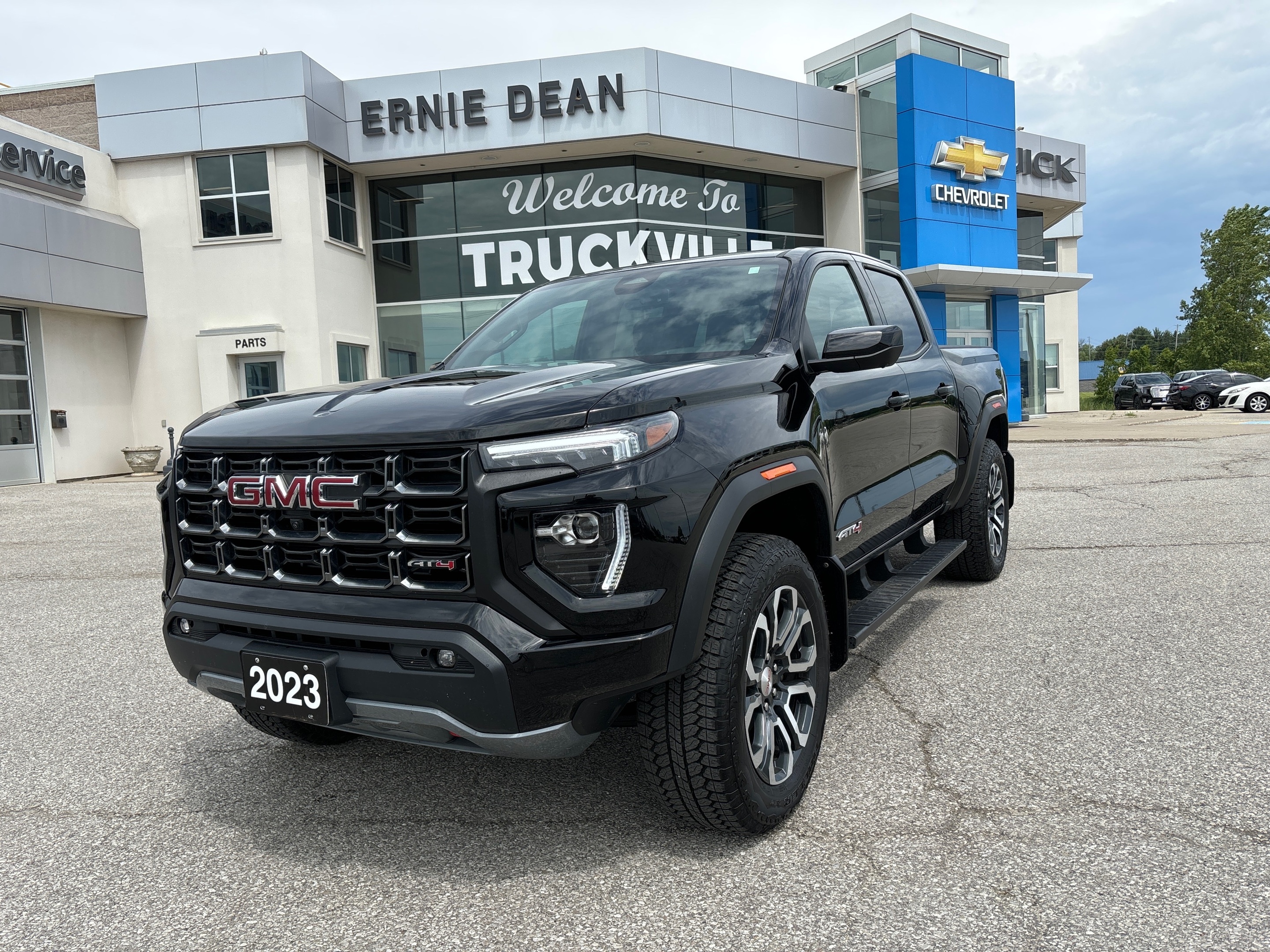 2023 GMC Canyon AT4 ONE OWNER // SUNROOF // LEATHER // TECH PACKAG
