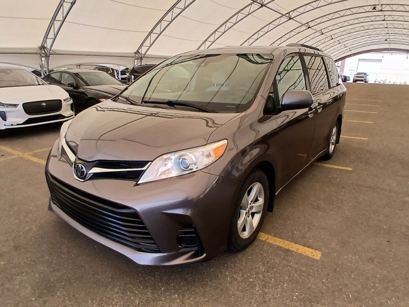 2019 Toyota Sienna LE - 3rd row seating, heated seats, bluetooth
