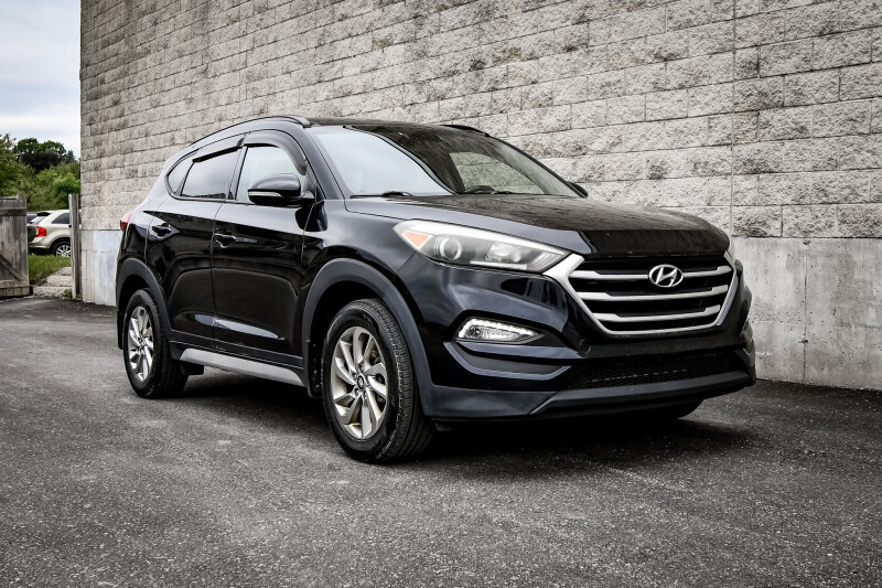 2018 Hyundai Tucson 2.0L AWD SE  • SUNROOF • HEATED LEATHER • R-V CAM