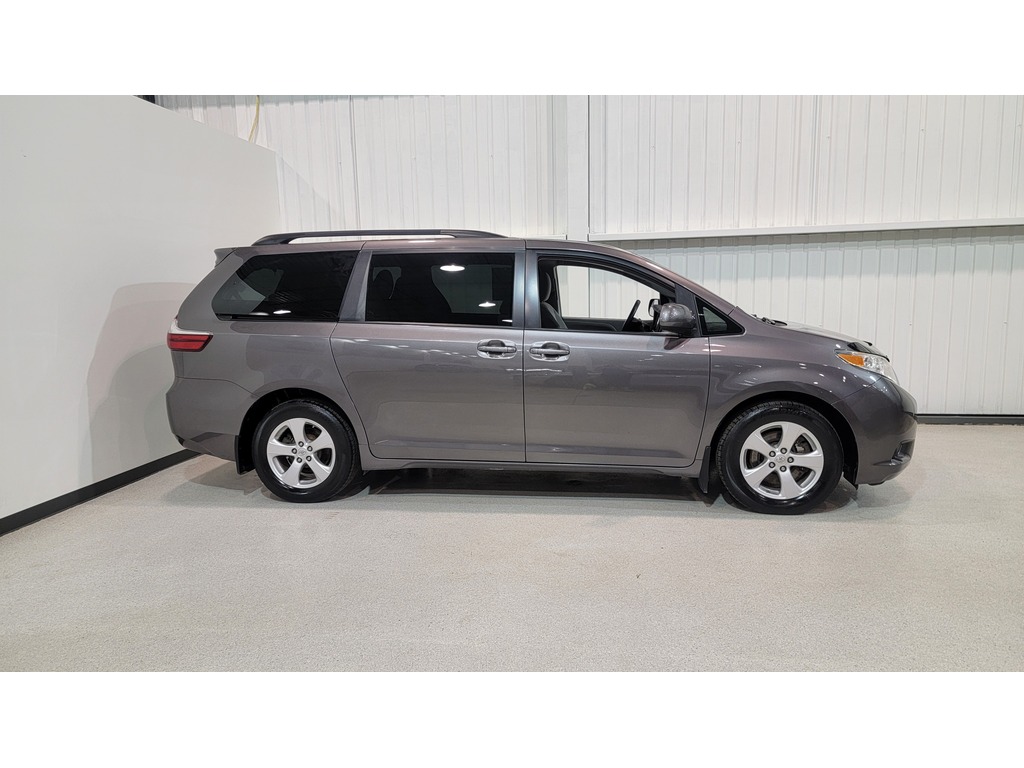 Toyota Sienna 2017