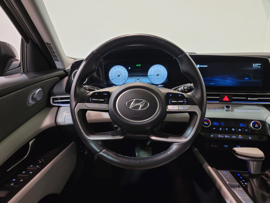 Hyundai Elantra 2022