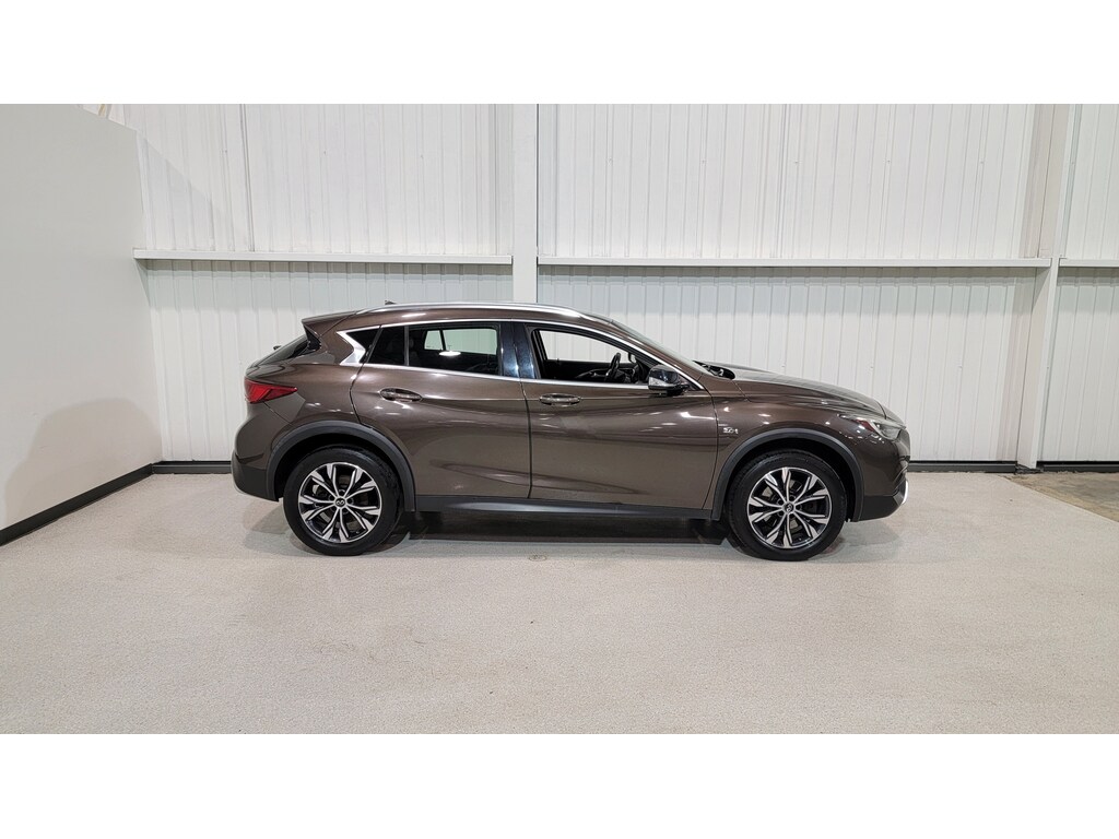 Infiniti QX30 2017