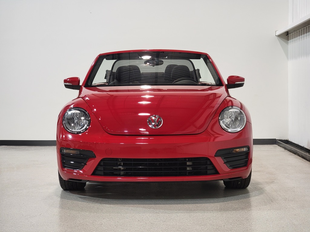 Volkswagen Beetle Convertible 2018