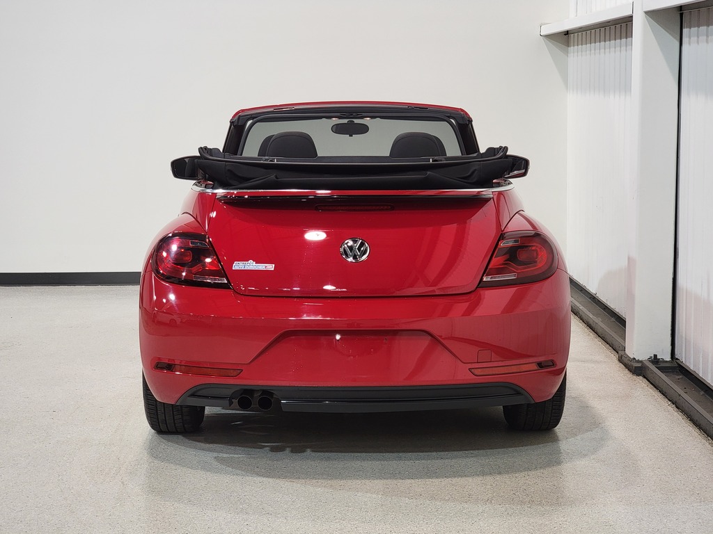 Volkswagen Beetle Convertible 2018