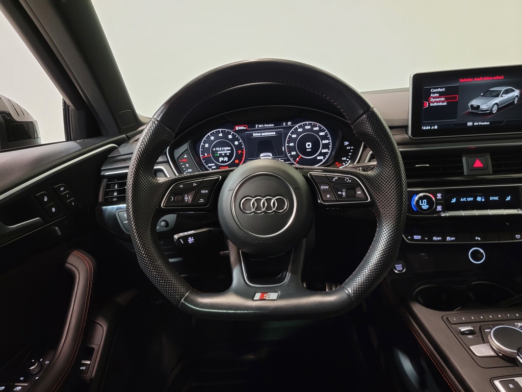 Audi A4 2019