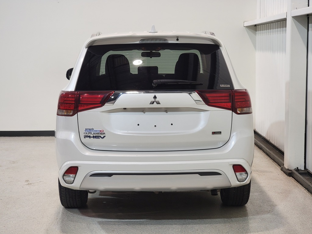 Mitsubishi Outlander PHEV 2020