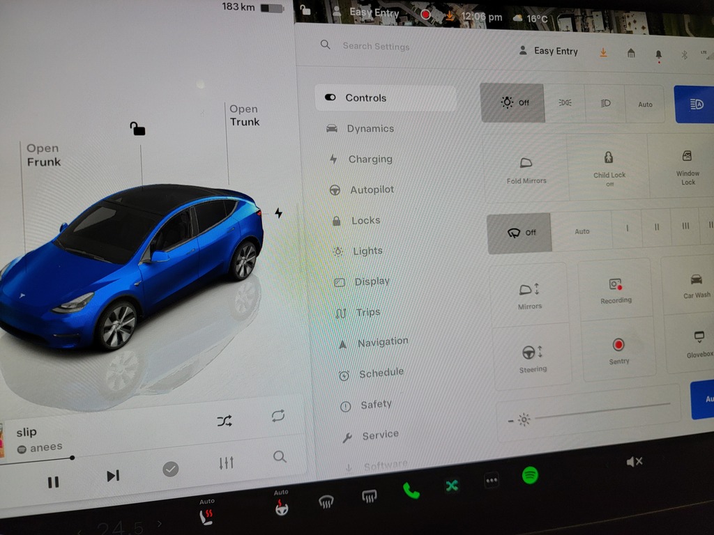 Tesla Model Y 2022