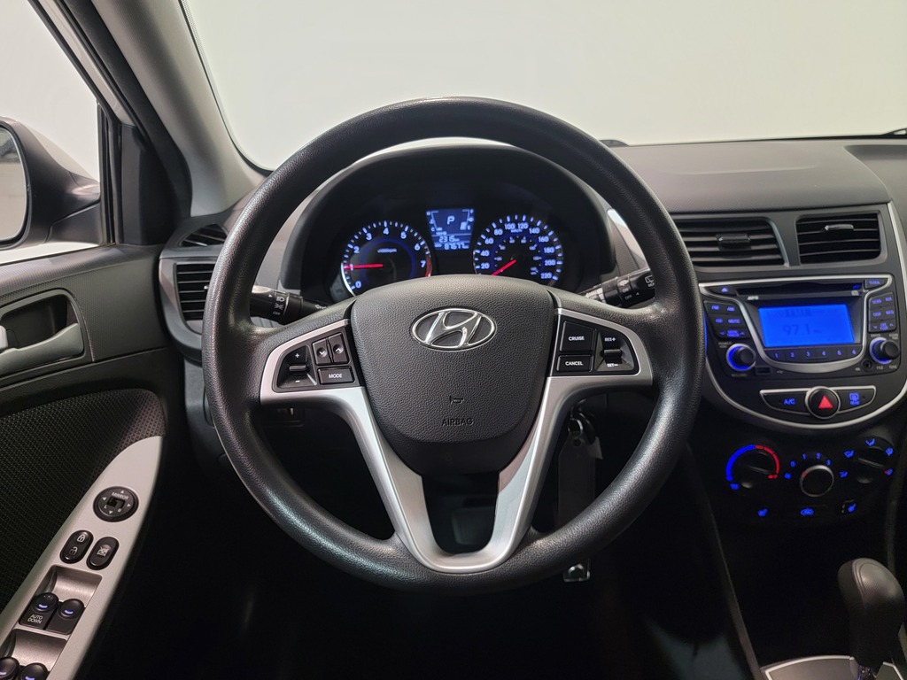 Hyundai Accent 2013