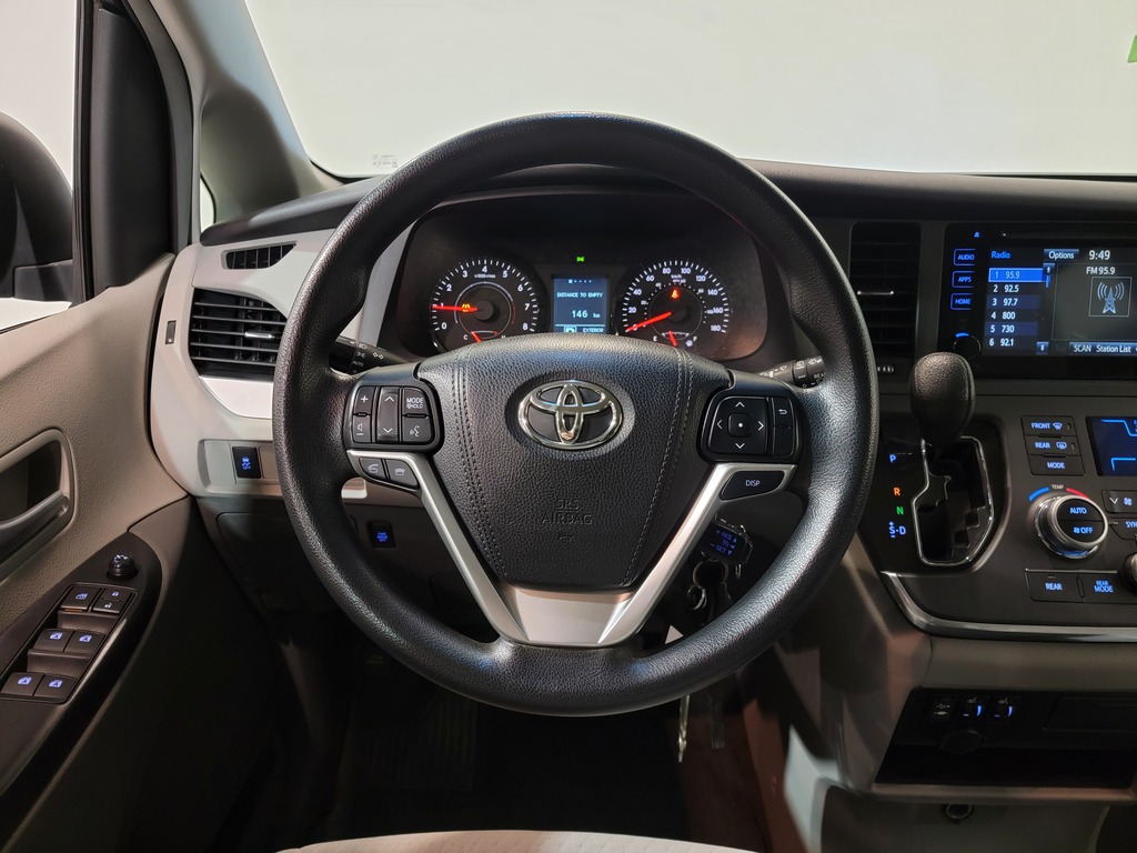 Toyota Sienna 2015