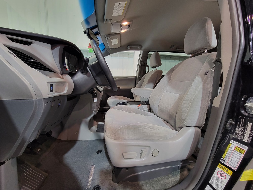 Toyota Sienna 2015