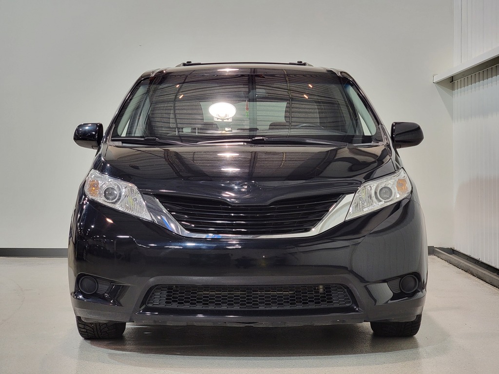 Toyota Sienna 2015