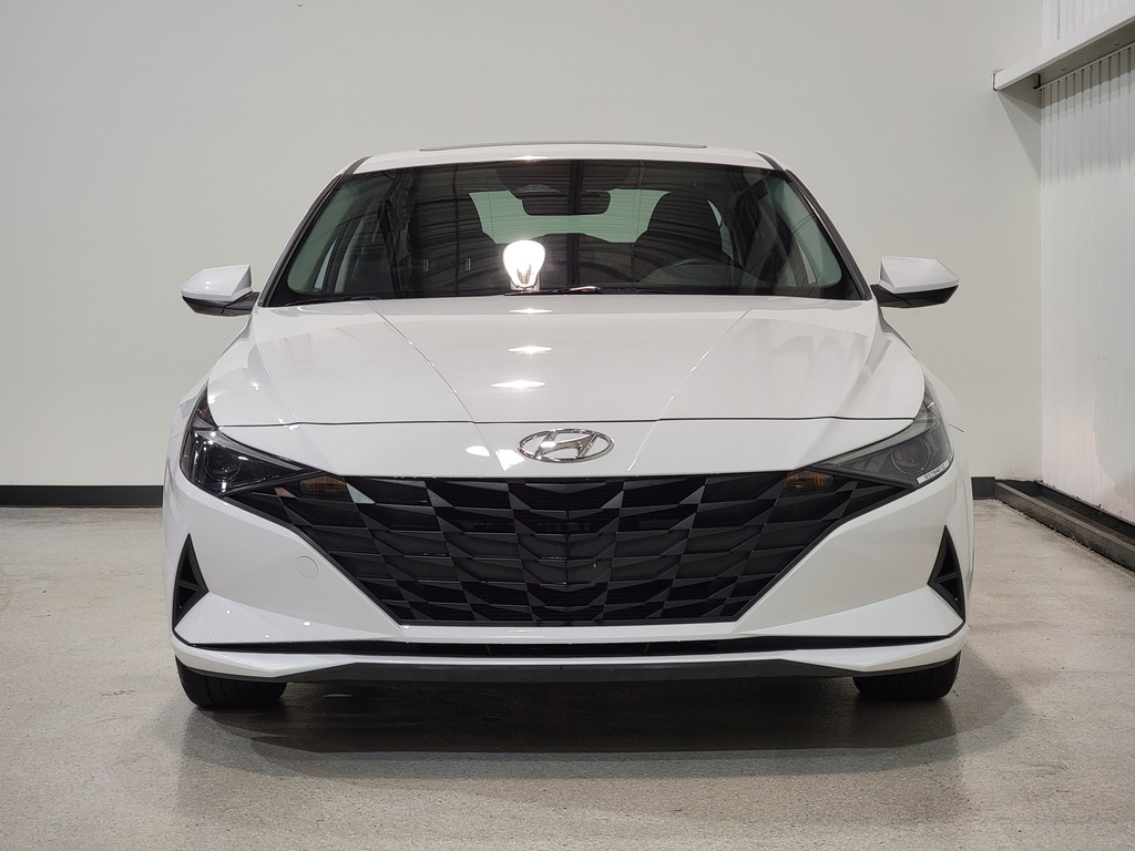 Hyundai Elantra 2023