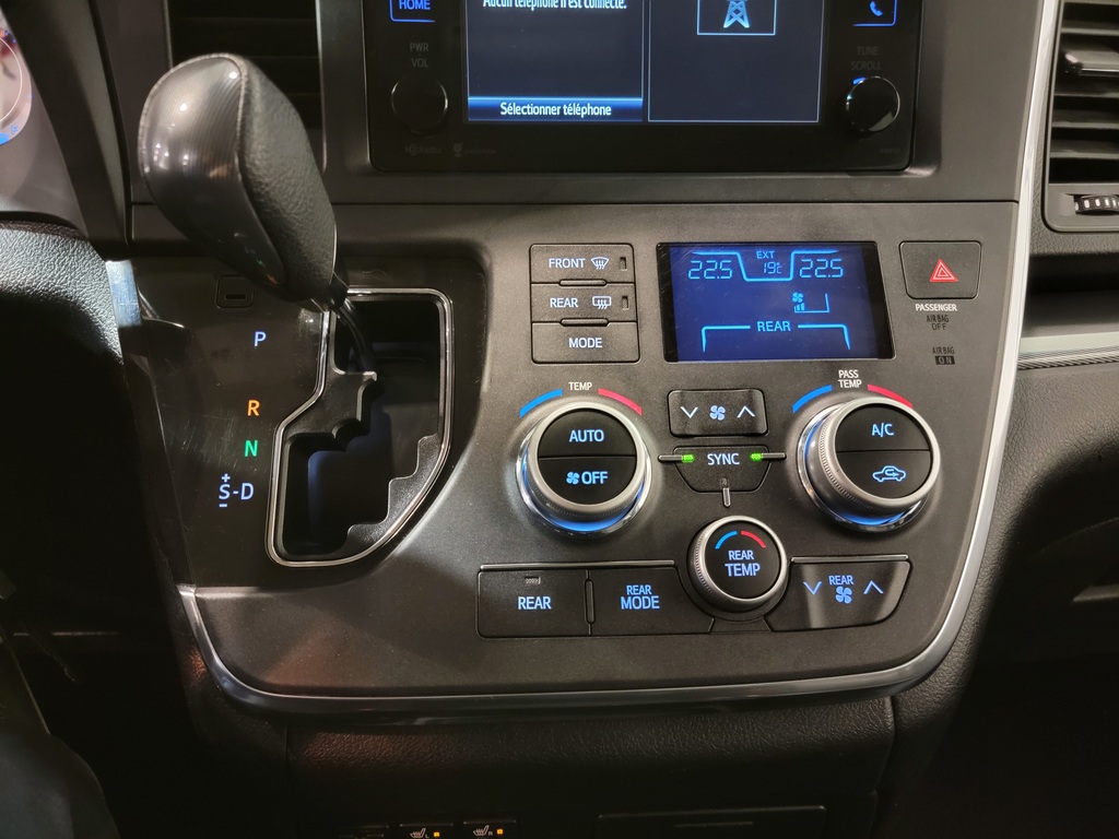 Toyota Sienna 2015