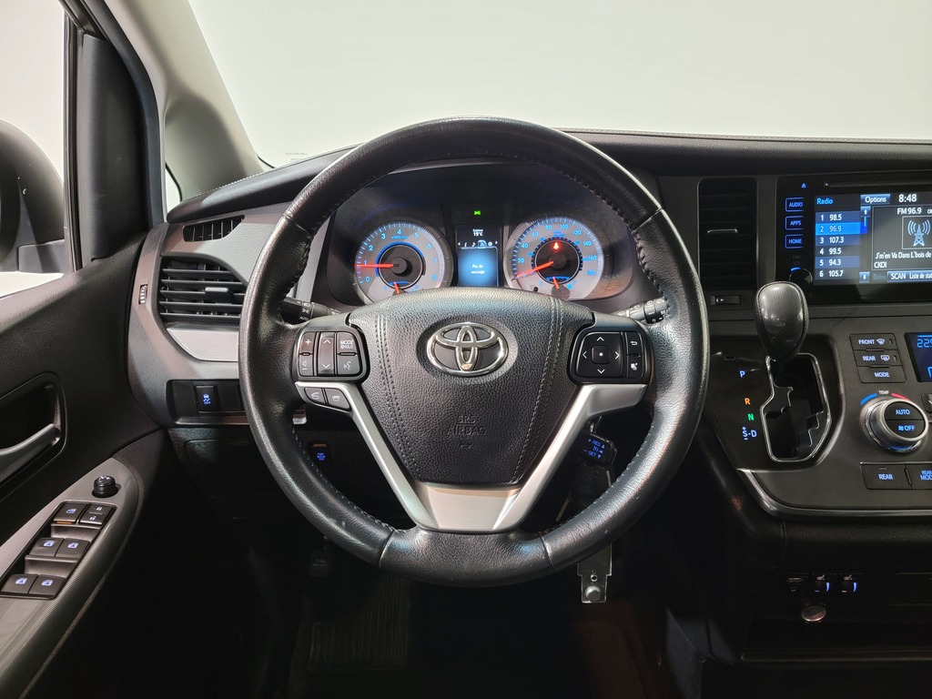 Toyota Sienna 2015