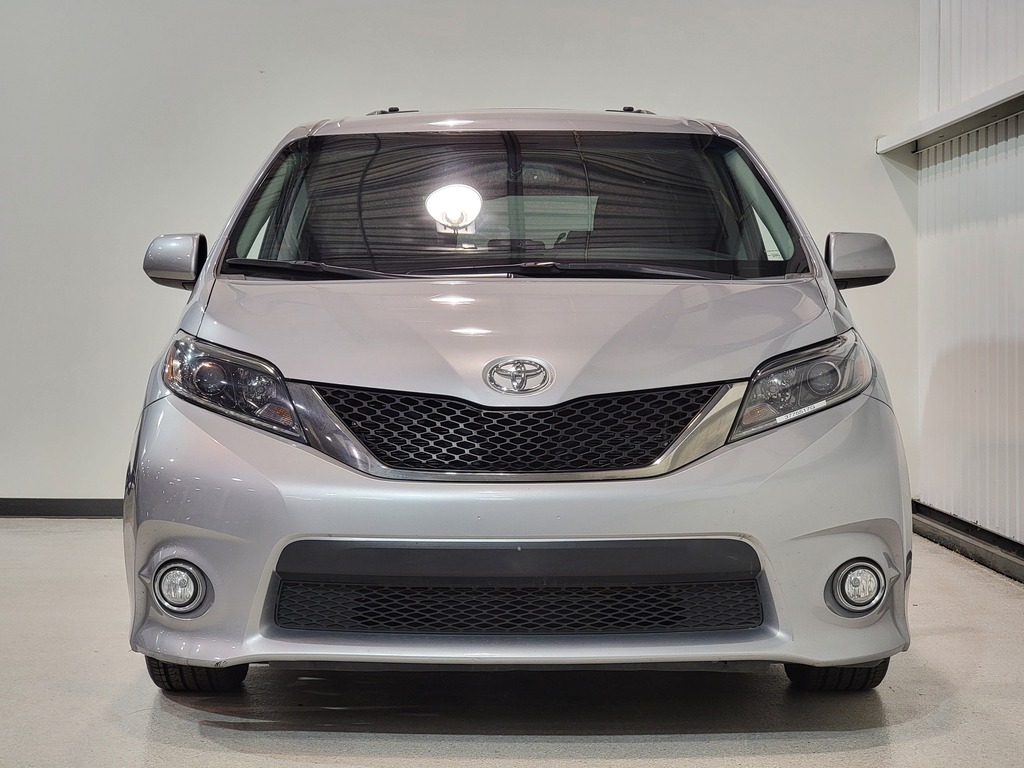 Toyota Sienna 2015