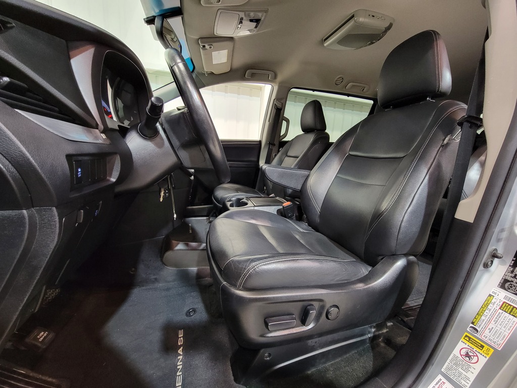 Toyota Sienna 2015