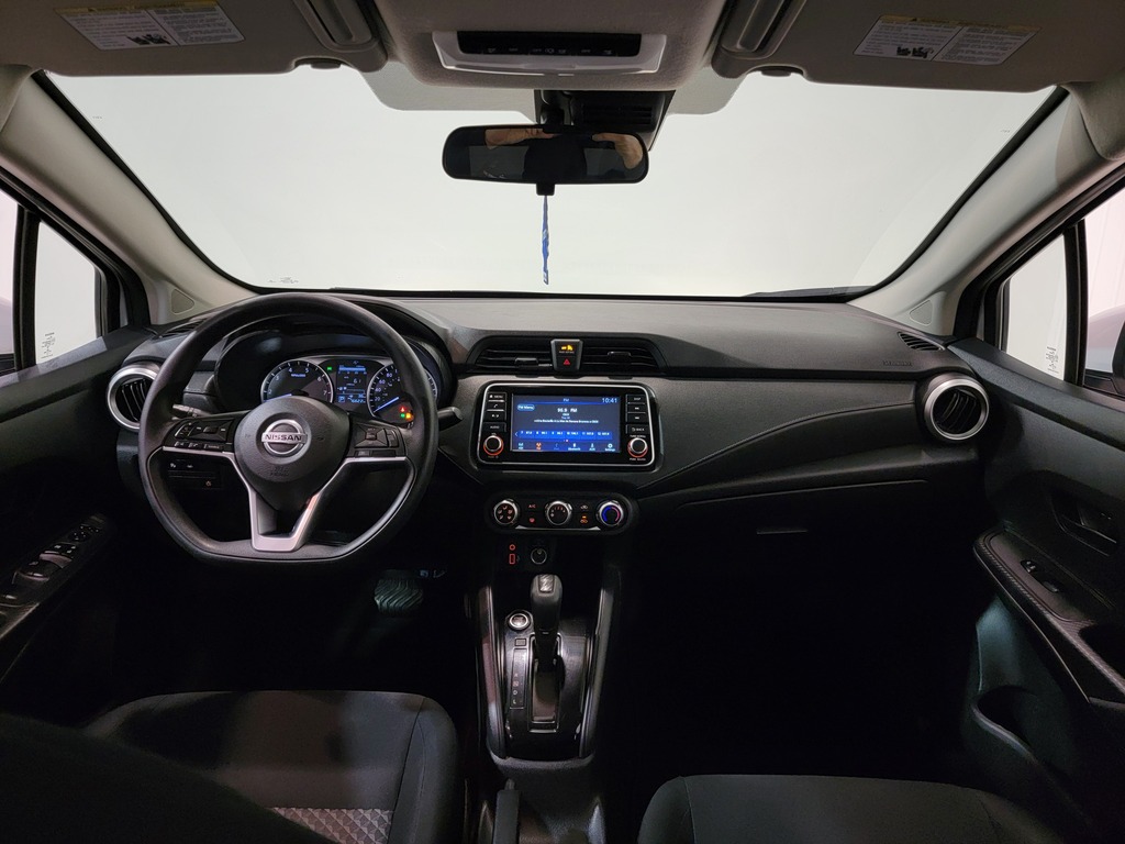 Nissan Versa 2021