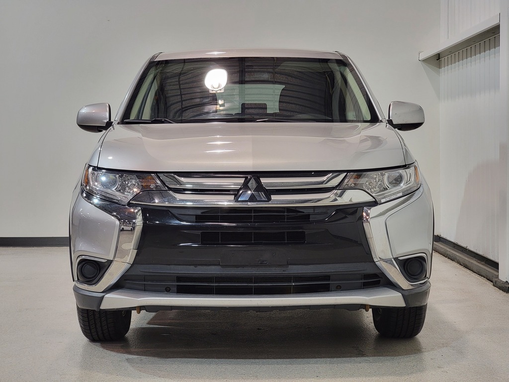 Mitsubishi Outlander 2018