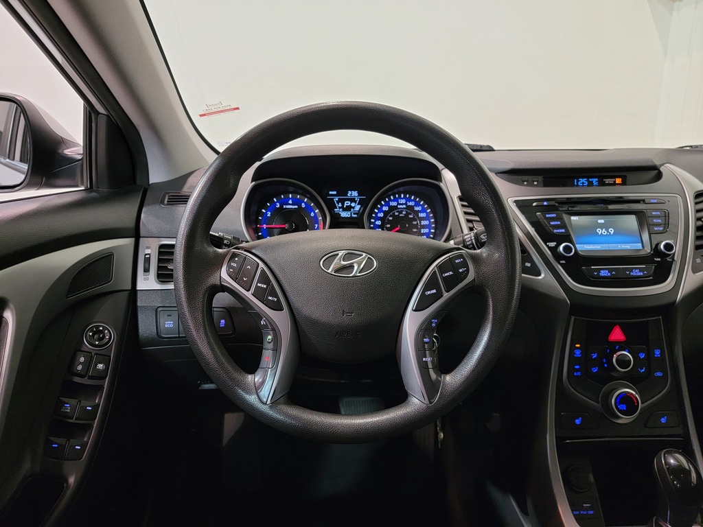 Hyundai Elantra 2016