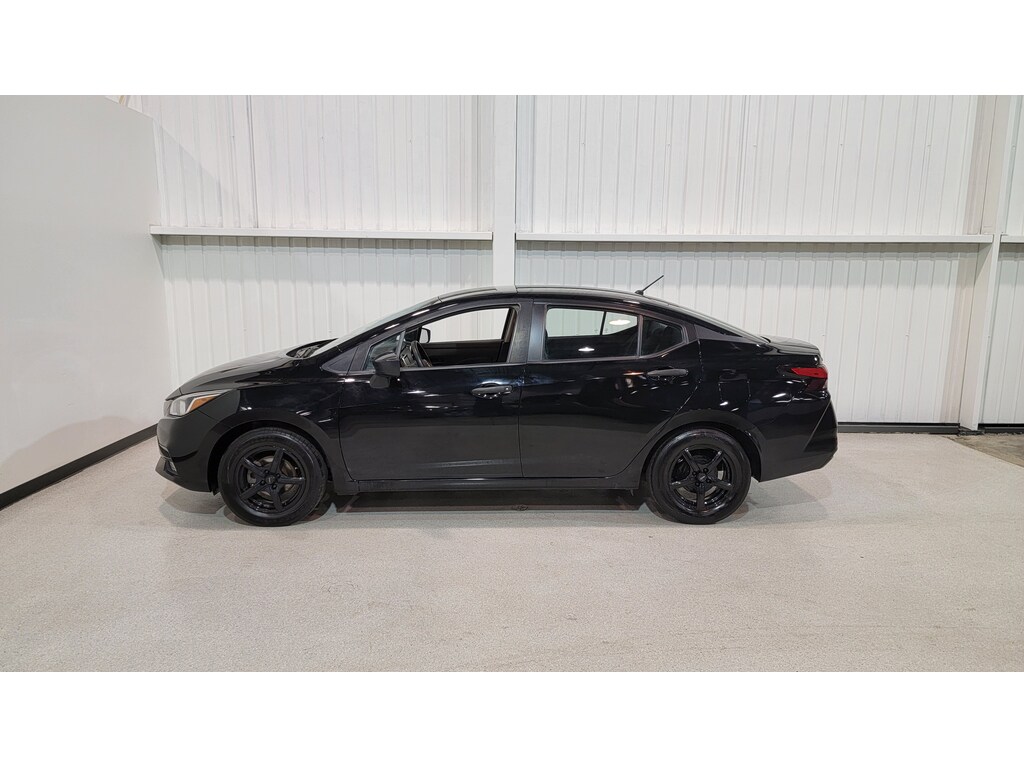 Nissan Versa 2021