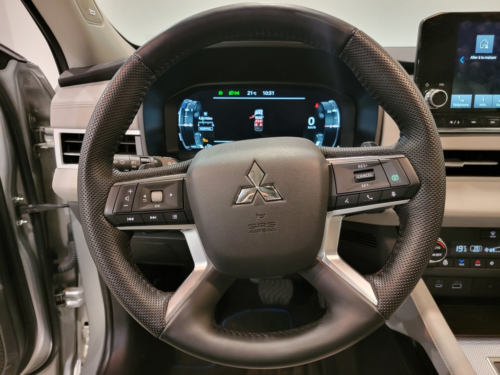 Mitsubishi Outlander PHEV 2023