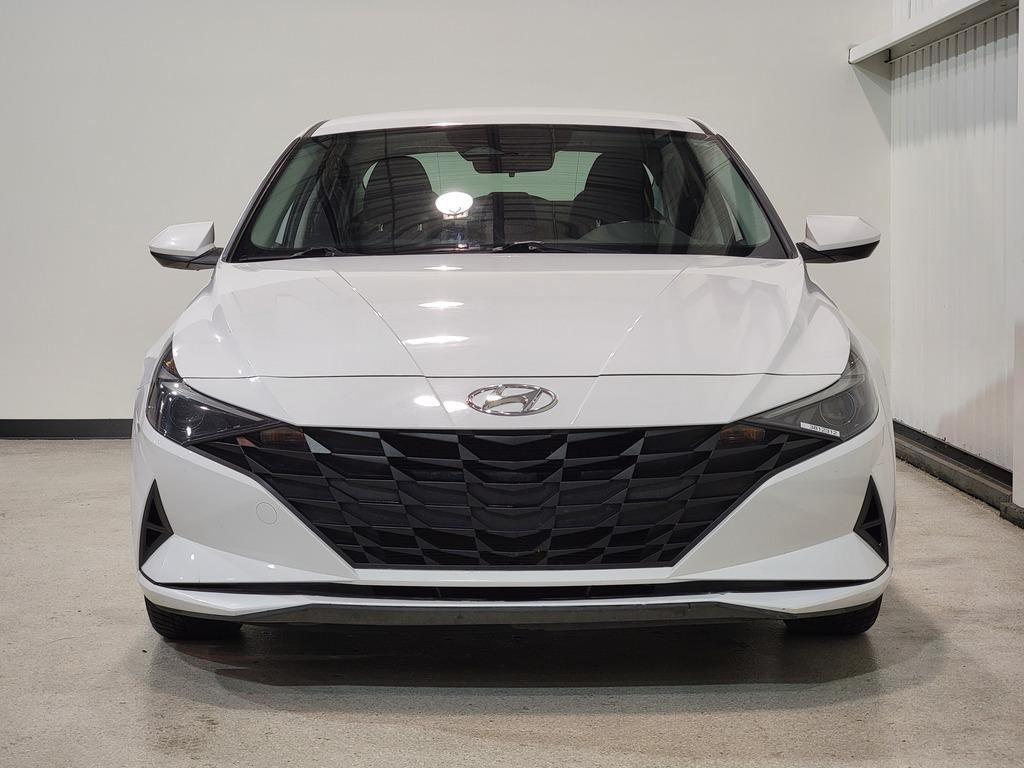 Hyundai Elantra 2021