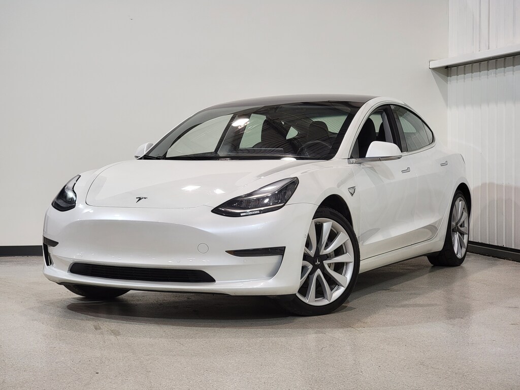 Tesla Model 3 2020