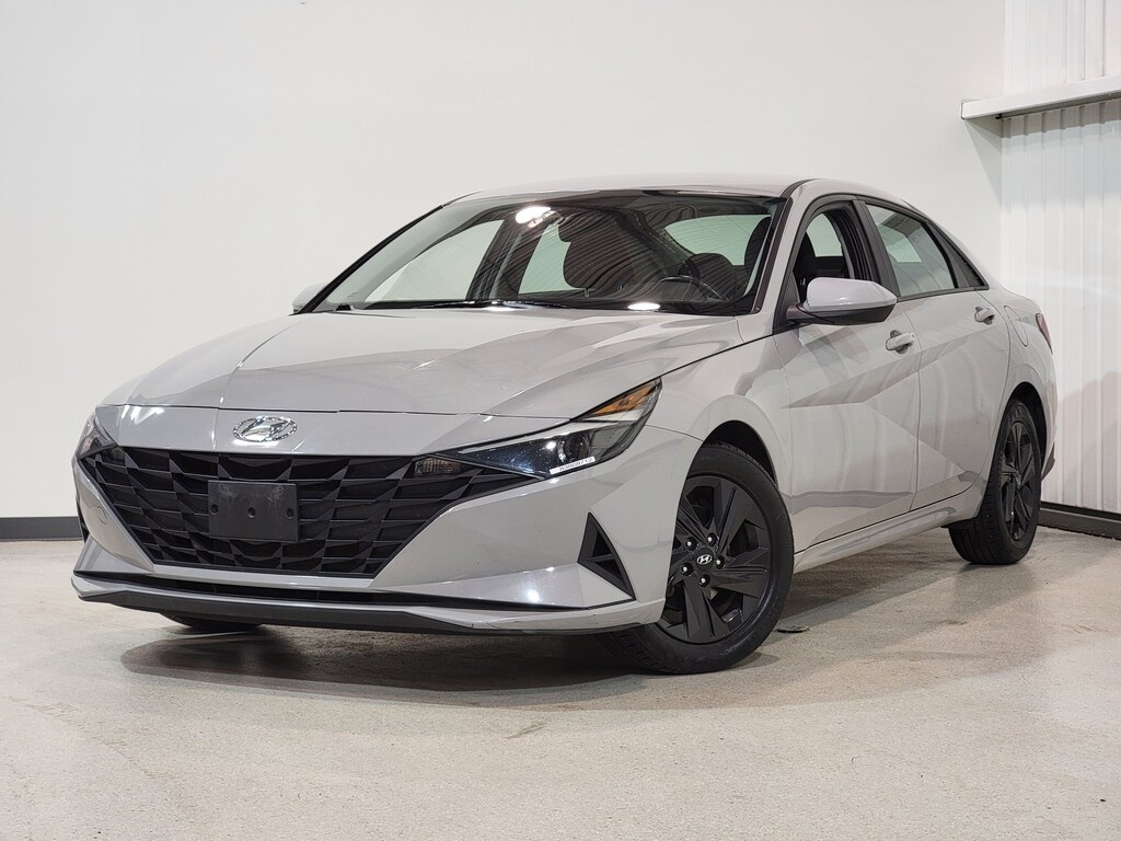 Hyundai Elantra 2021