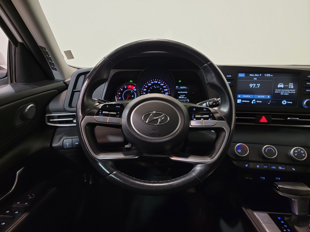 Hyundai Elantra 2021