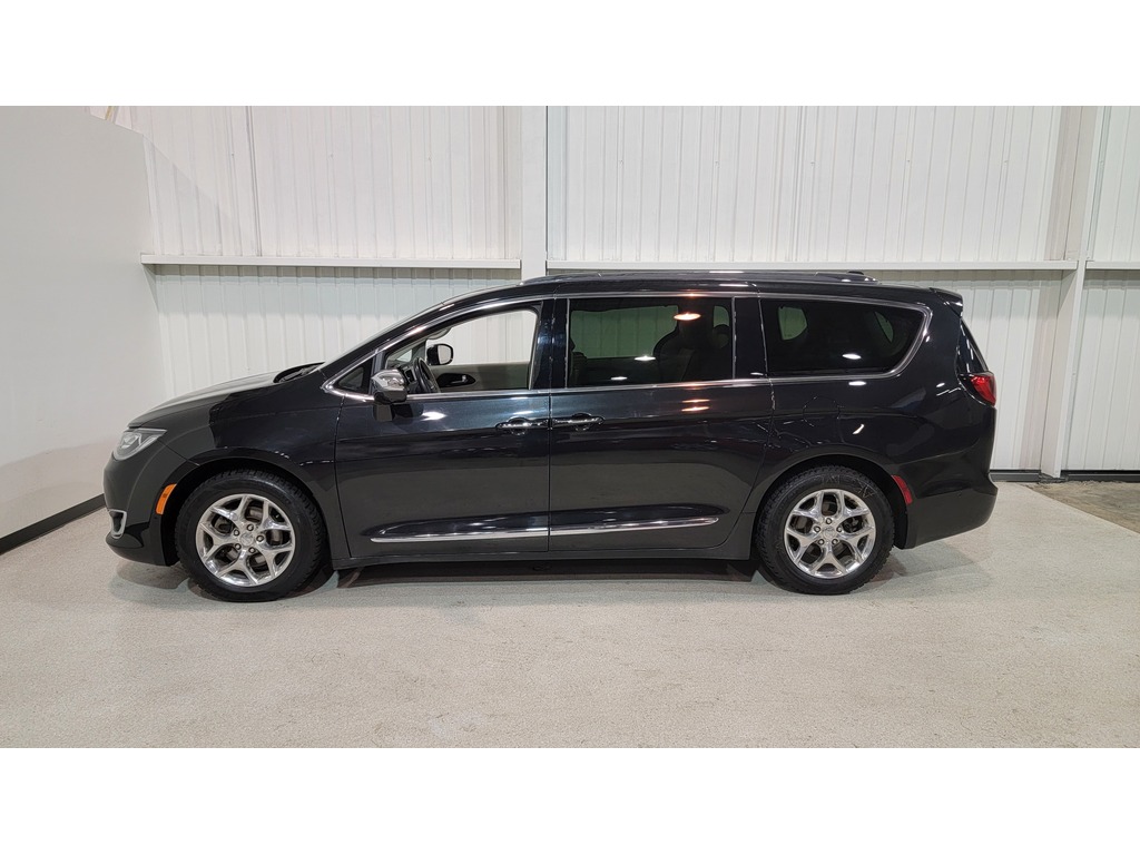 Chrysler Pacifica 2017